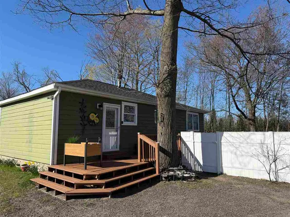 5900 M 66 N, Charlevoix, MI 49720