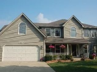 1612 Grommon Rd, Naperville, IL 60564