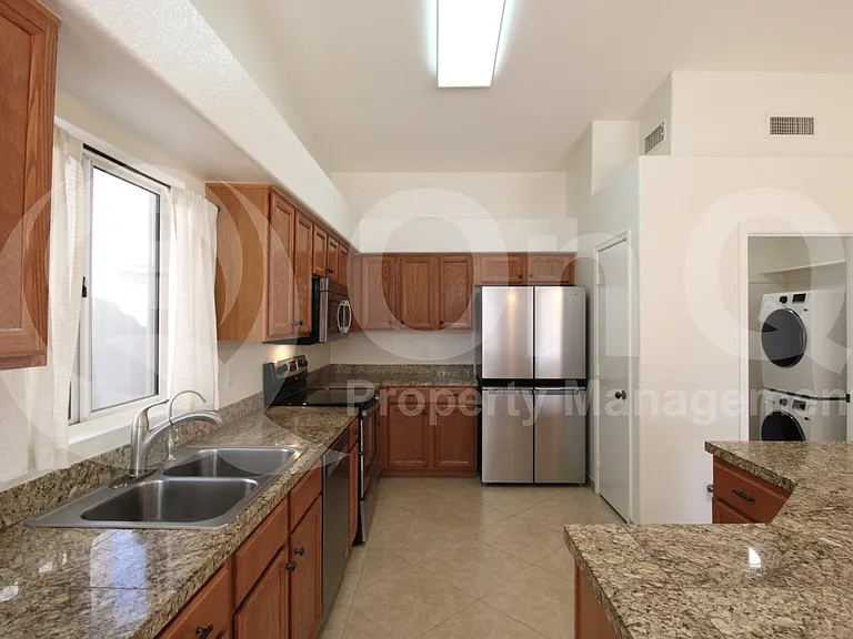 1562 S Monterey St — Photo 6