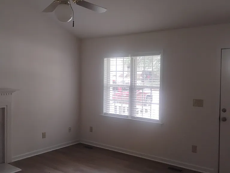 512 Flaherty Ave — Photo 10