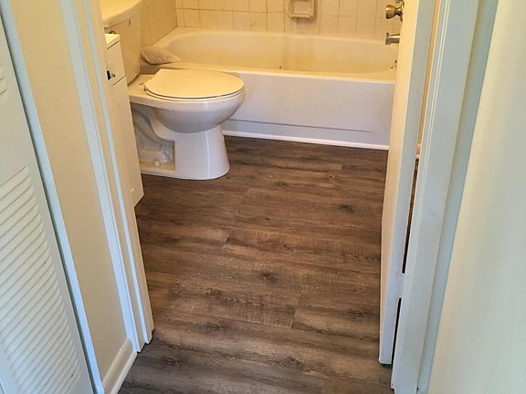 4th image of 5300 NE 14th Ave #1