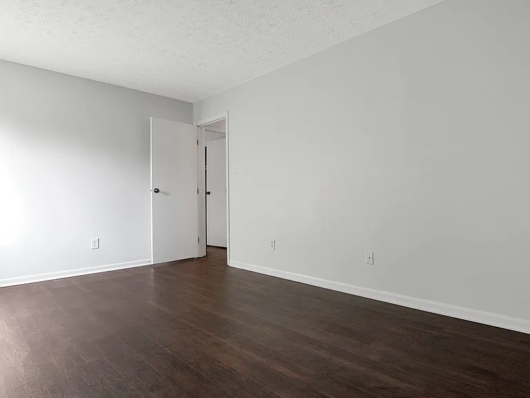 3323 Kristin Ct — Photo 11