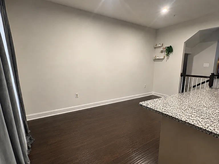 8245 Hickory Hollow Dr — Photo 6
