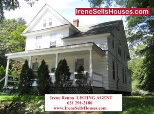 906 E Main St, Riverhead, NY 11901