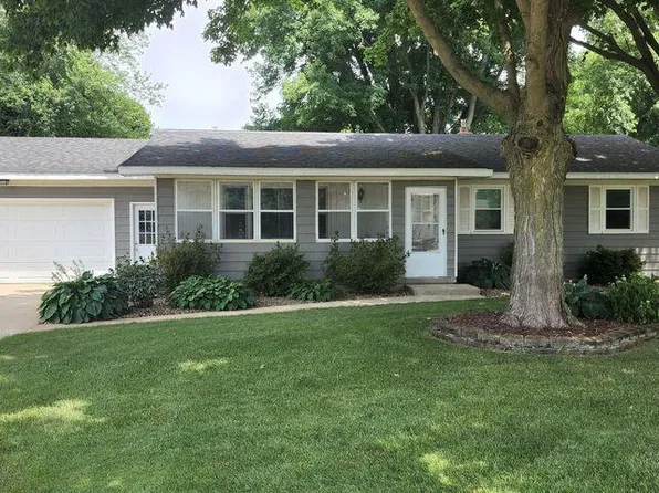 1121 Susan St, Wayland, MI 49348