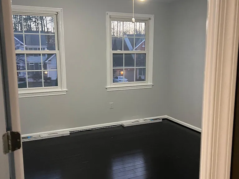 Bedroom 3 size : 10' x 12'