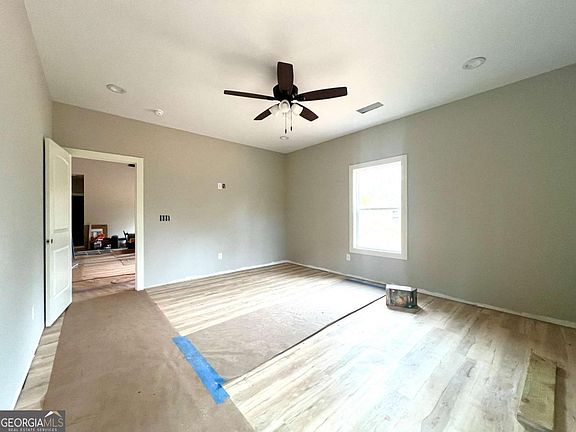 5th image of 79 Gholston Ext