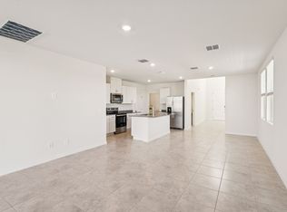 879 Sunshower Dr, Lady Lake, FL 32159