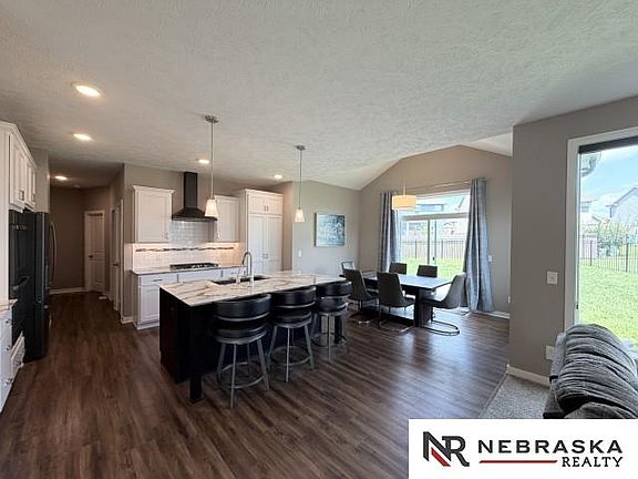 4th image of 5304 Heartland Dr