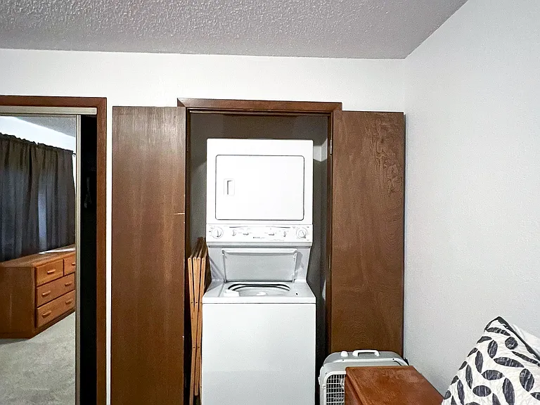 4731 Mills Dr — Photo 11