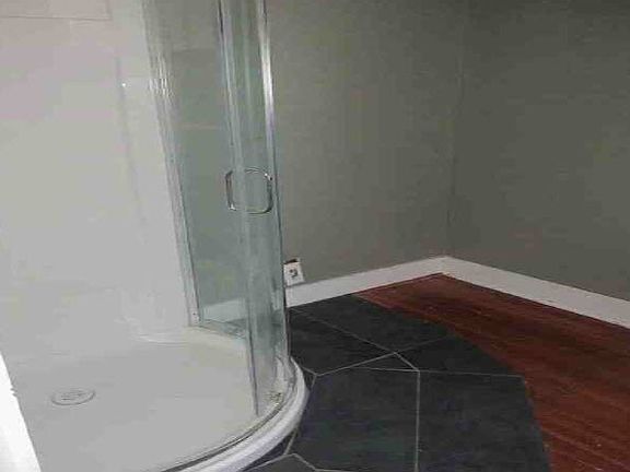 5th image of 101 1st St S