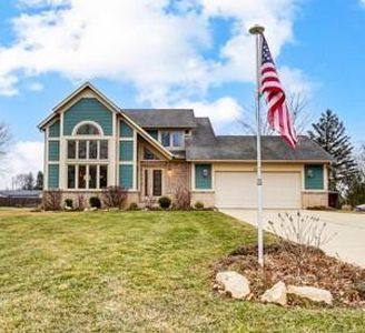 2035 Yuma Dr, London, OH, 43140