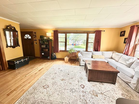 3rd image of 16 Southard Street
