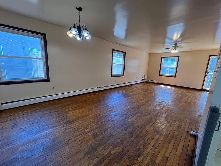 52 Yale Ave #2 — Photo 2
