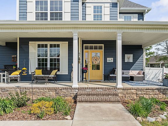 2nd image of 62 Garrison Dr