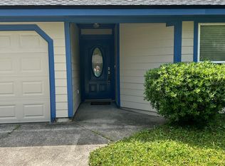 136 Hamilton Dr, Saint Marys, GA 31558