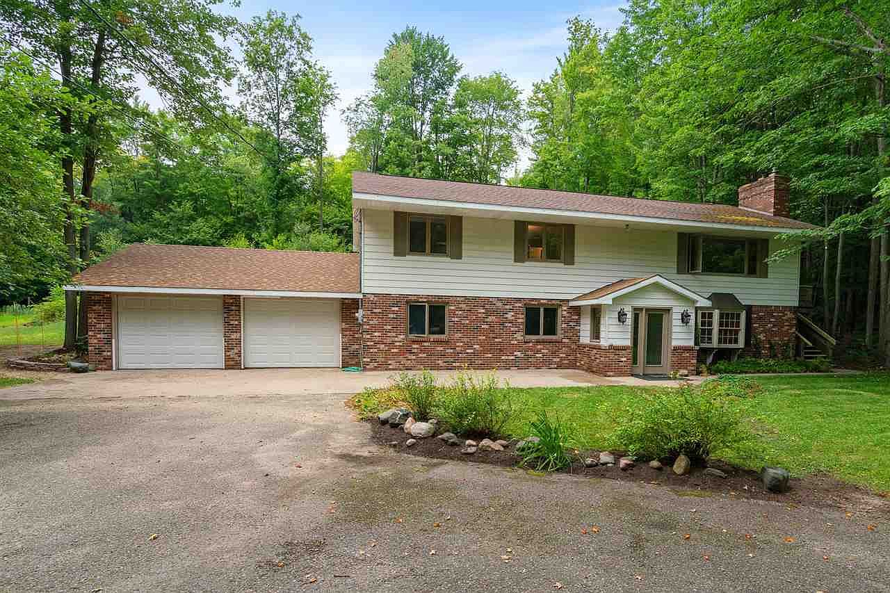 5627 Valley Rd, Alanson, MI 49706 MLS 472009 Zillow