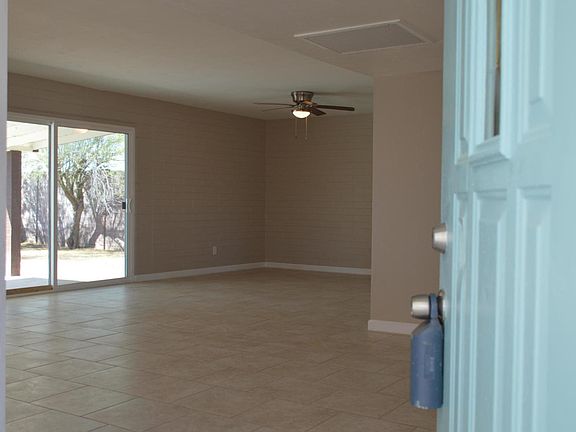 5th image of 6223 W Clarendon Ave