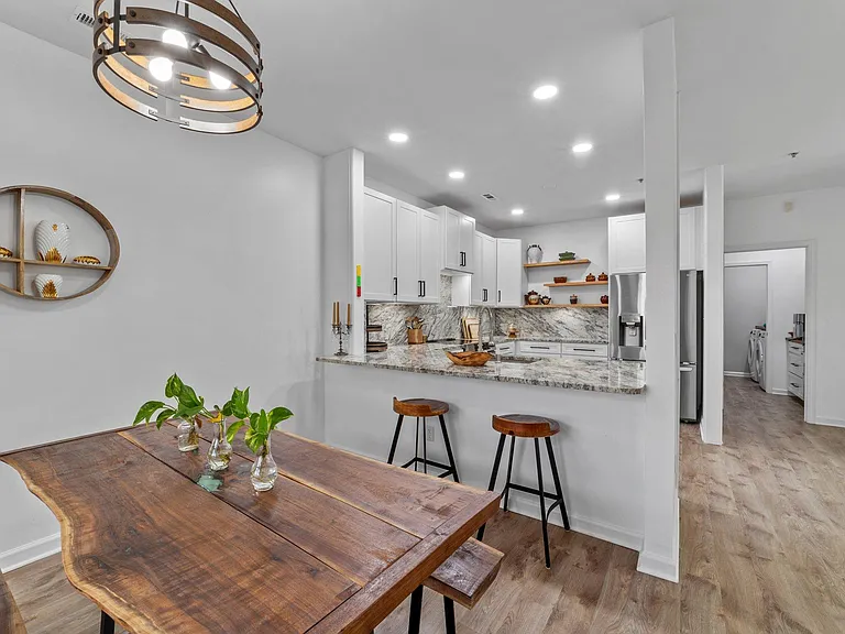 18823 Cloverstone Cir — Photo 12