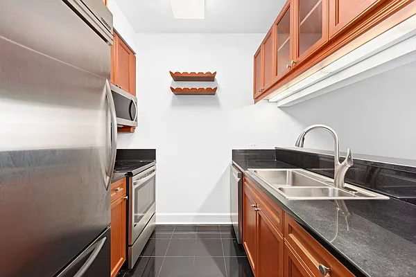 Sold by Corcoran | media 3
