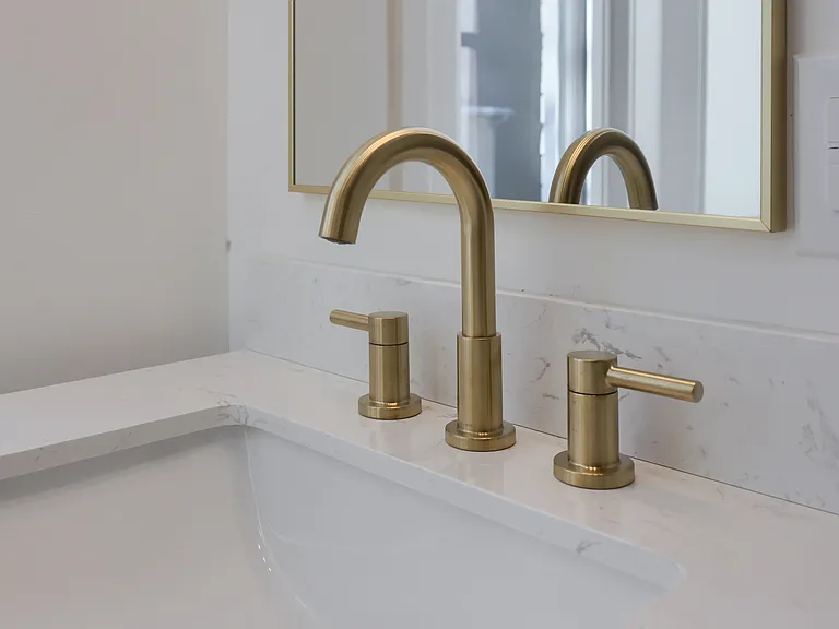 534 W James St #7 — Photo 5