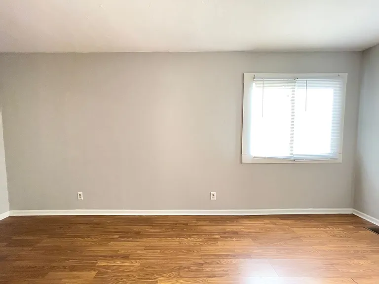 118 N Martin St — Photo 17