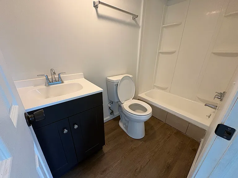 502 Main St — Photo 12
