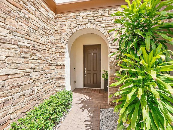 4th image of 10450 Wellington Parc Drive #10450