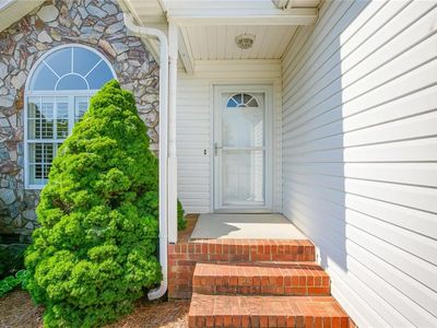 4030 Lenora Dr, Winston Salem, NC, 27107