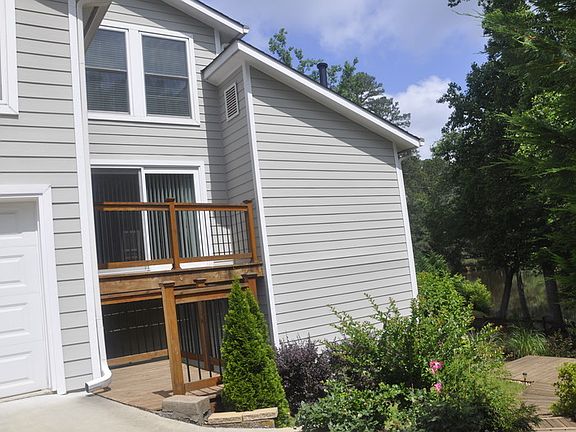 3rd image of 3389 Somerset Trce SE