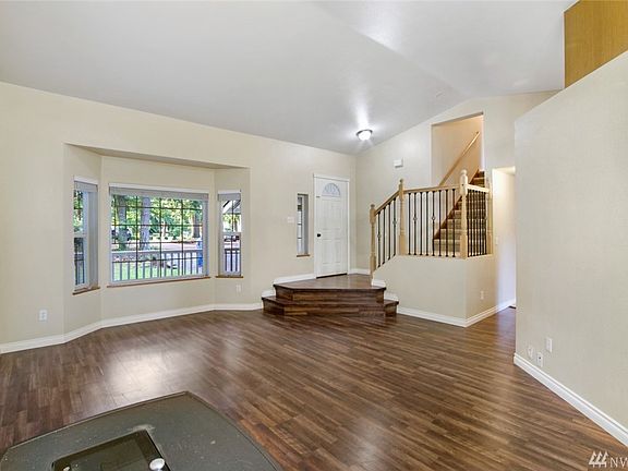 5th image of 17730 Clear Lake Blvd SE