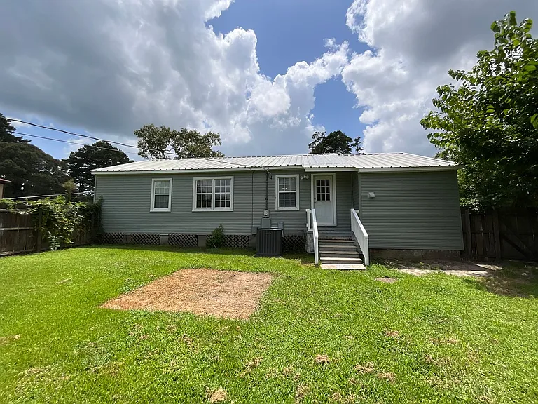 1307 Aaron Ave — Photo 34