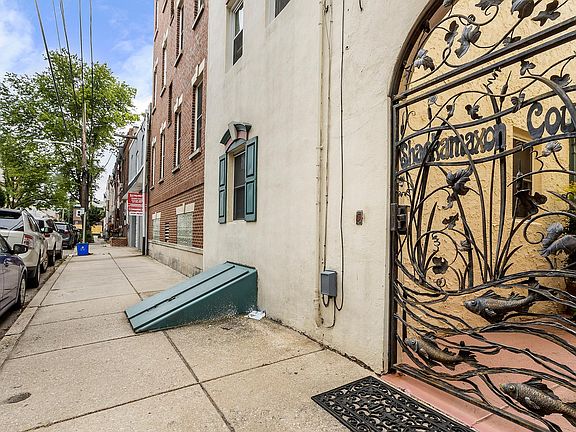 2nd image of 1225 Shackamaxon St