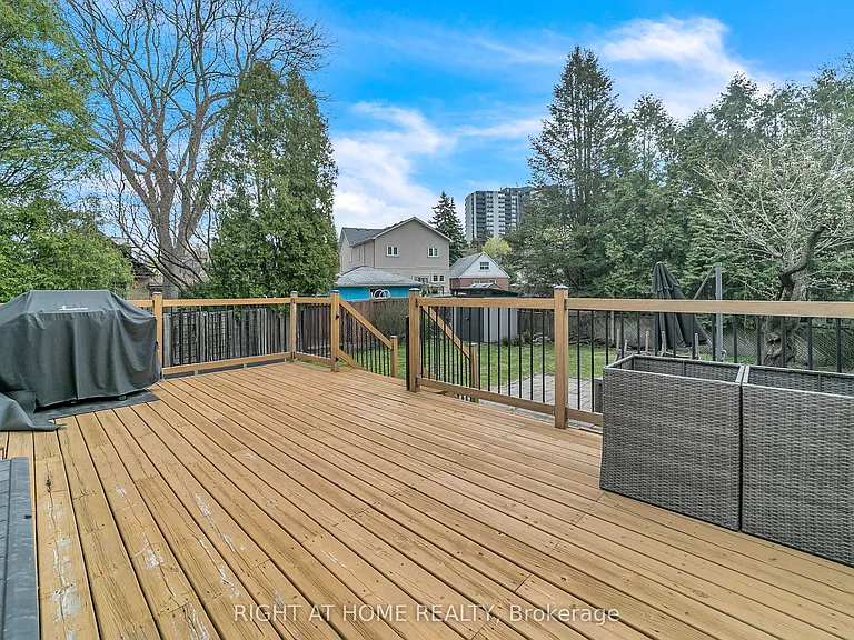 41 Monarchdale Ave — Photo 10