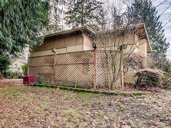 2nd image of 2708 80th St E