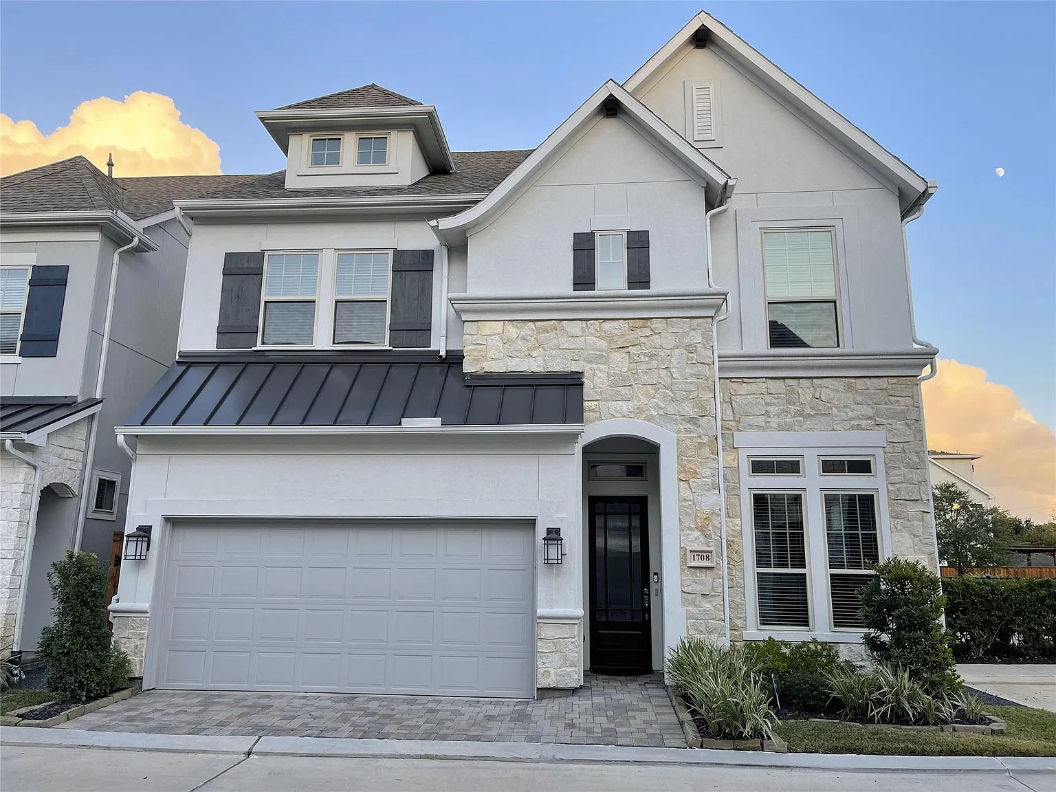 3 bed, 2.5 bath, 2412 sqft, $3,800 — Photo 1