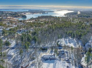 69 Falmouth Road, Falmouth, ME 04105