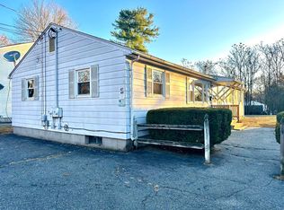 47 Price St, Springfield, MA 01104