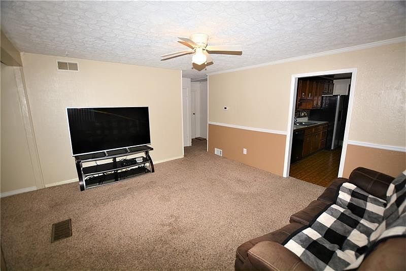 194 Browns Hill Rd, Valencia, PA 16059 Zillow