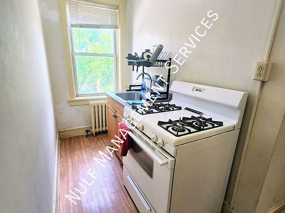 2nd image of 5854 Forbes Ave APT 7