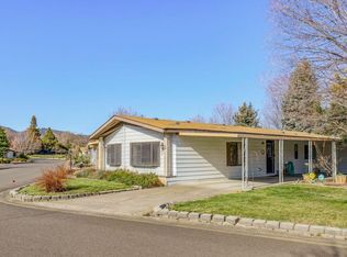 333 Mountain View Dr UNIT 7, Talent, OR 97540