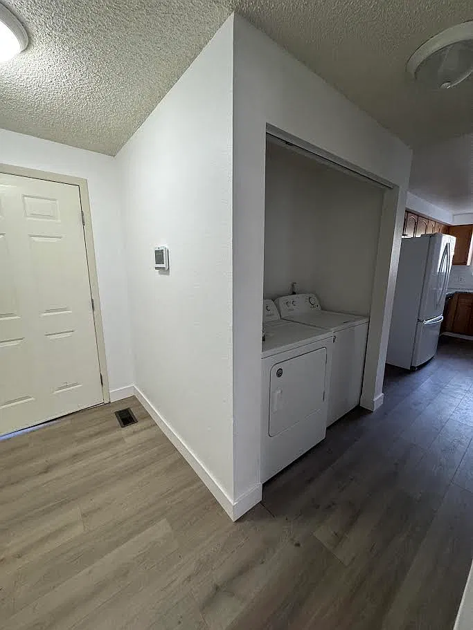 3 bed, 1213 sqft, $2,200 — Photo 3