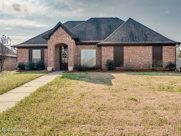 105 Cascable Dr, Canton, MS 39046