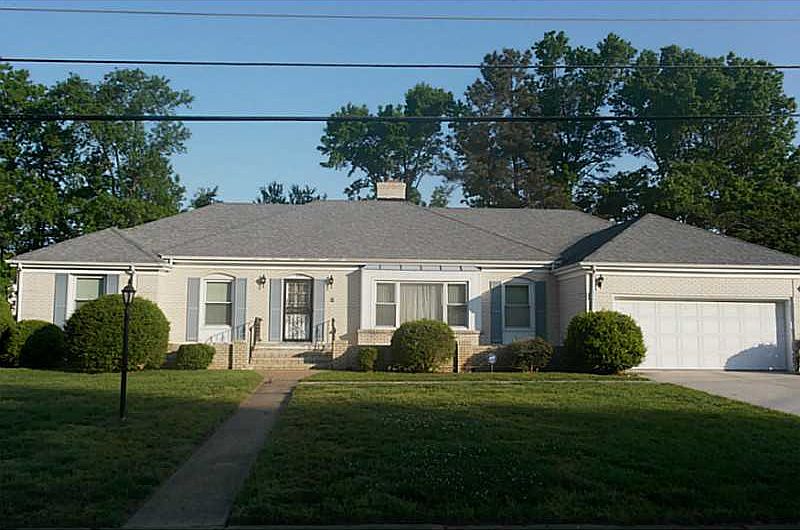 2nd image of 424 Mapleshore Dr