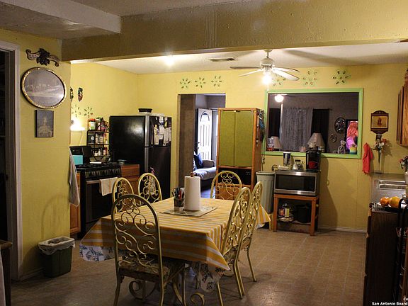 2nd image of 231 PICKFORD AVE