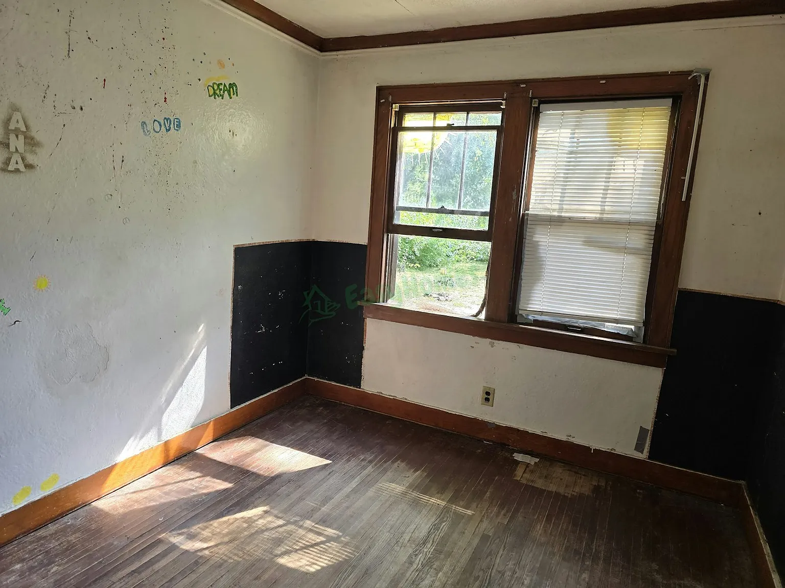 2728 West Wyoming Street — Photo 2