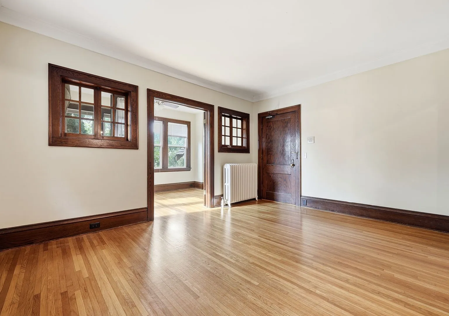 1899 Selby Avenue — Photo 3