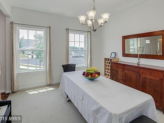 5th image of 12 Warbler Ct