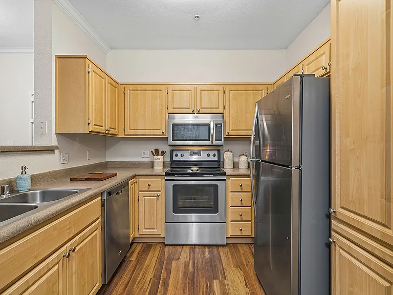 Preserve at Blue Ravine Apartments — Photo 19