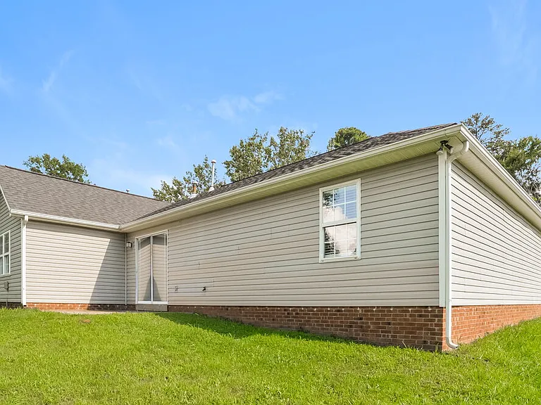 7218 Kavan Hunter Dr — Photo 15